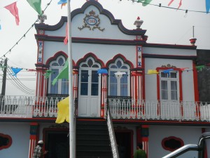 2014-06-14 17h39 Imperio chapelle dédié à l'esprit saint Terceira Açores (2)