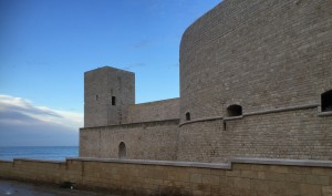 2015-10-10 17h45 chateau fort de Trani sous la pluie Italie Adriatique